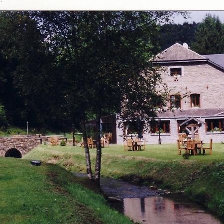 Hotel Le Moulin Simonis Лафоре Экстерьер фото
